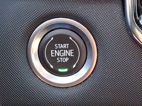 Certified 2023 Chevrolet Colorado Z71 w/ Z71 Convenience Package 2 image 25