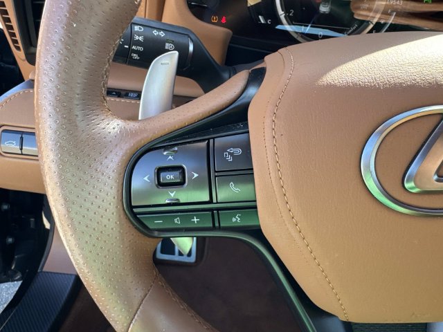Used 2022 Lexus LC 500 Convertible w/ Touring Package RWD image 27