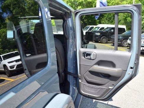 New 2025 Jeep Wrangler Unlimited Rubicon 392 image 36