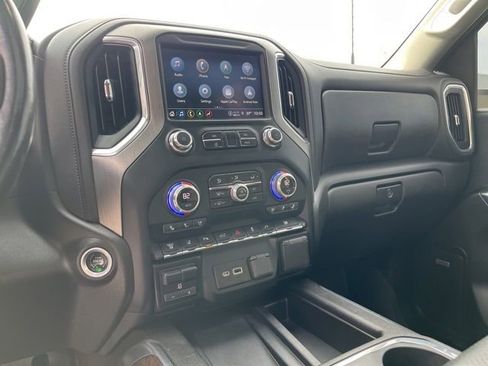 Used 2022 GMC Sierra 3500 Denali image 18