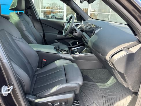 Used 2025 BMW X3 xDrive30i w/ Convenience Package image 4