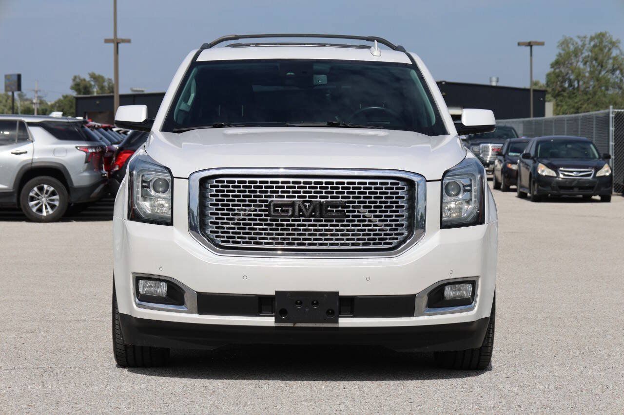 Used 2016 GMC Yukon Denali w/ Open Road Package AWD/4WD image 2