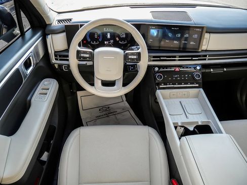 Used 2026 Hyundai Santa Fe SEL FWD image 28