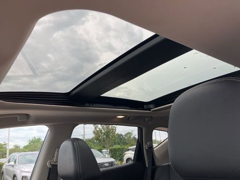 Used 2018 Nissan Murano Platinum w/ Cargo Package AWD/4WD image 6