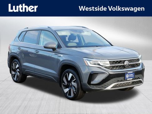 Certified 2024 Volkswagen Taos SEL image 1