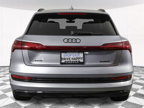 Used 2022 Audi e-tron Premium w/ Convenience Plus Package image 20