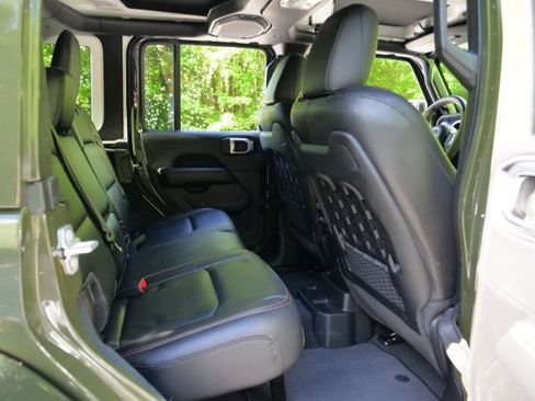 Used 2023 Jeep Wrangler Unlimited Rubicon 392 image 40