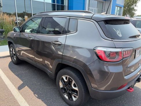 Used 2017 Jeep Compass Trailhawk w/ Cold Weather Group AWD/4WD image 4