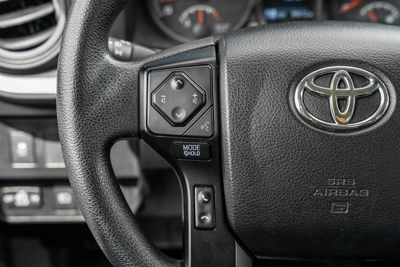 Used 2021 Toyota Tacoma SR AWD/4WD image 24