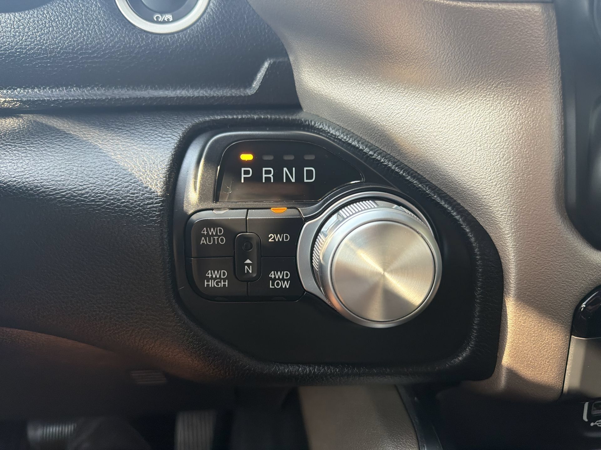 Used 2020 RAM 1500 Laramie AWD/4WD image 19
