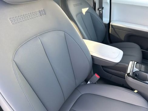 New 2026 Hyundai Ioniq 5 SEL image 9
