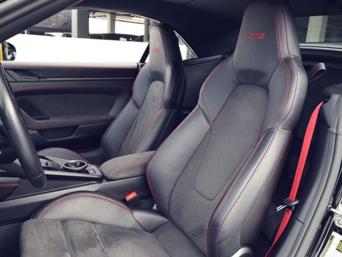 Certified 2024 Porsche 911 Carrera GTS RWD image 6