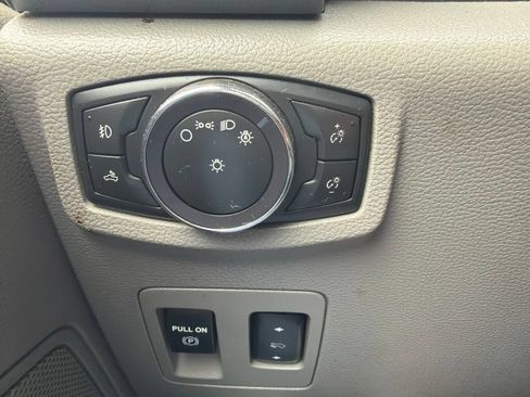 Used 2019 Ford F150 XLT w/ Equipment Group 302A Luxury AWD/4WD image 27