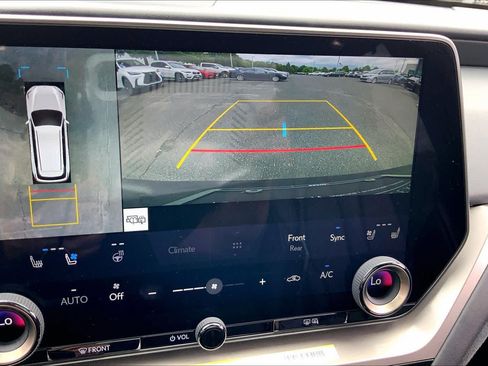 Certified 2025 Lexus TX 500h AWD w/ Technology Package image 27