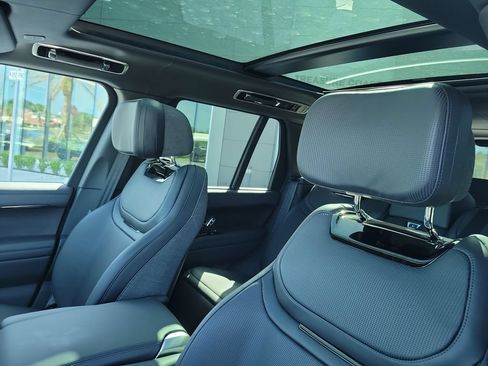 New 2026 Land Rover Range Rover SV AWD/4WD image 26