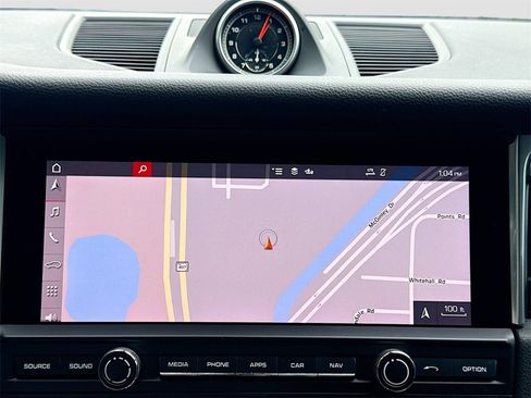 Used 2021 Porsche Macan image 14