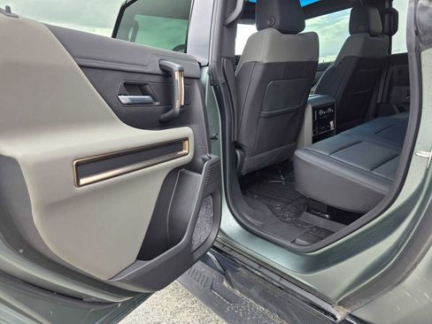 Used 2024 GMC Hummer EV 3X AWD/4WD image 17
