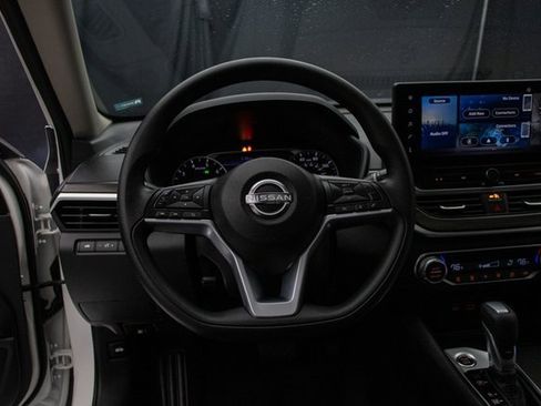 Used 2025 Nissan Altima 2.5 SV w/ SV Special Edition Package image 25