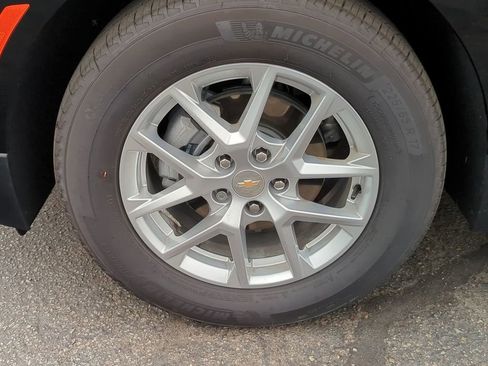 Certified 2023 Chevrolet Equinox LS FWD image 32