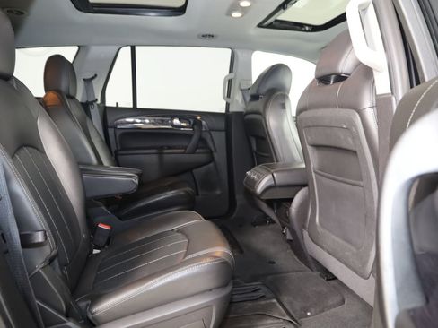 Used 2017 Buick Enclave Leather FWD image 13