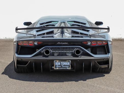 Used 2019 Lamborghini Aventador SVJ AWD/4WD image 33