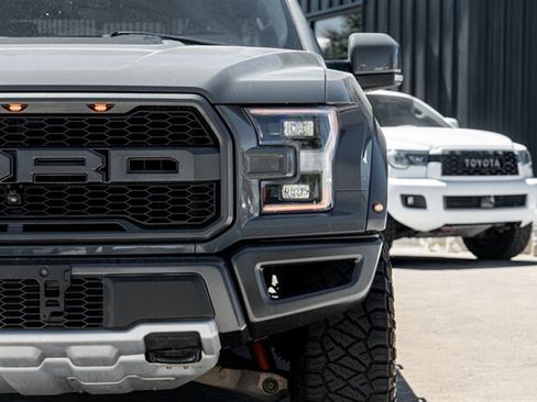 Used 2020 Ford F150 Raptor w/ Equipment Group 802A Luxury AWD/4WD image 10