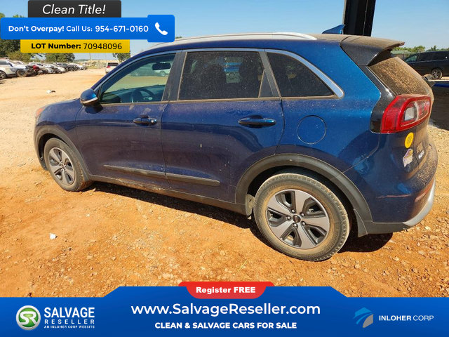 Used 2017 Kia Niro EX FWD image 3