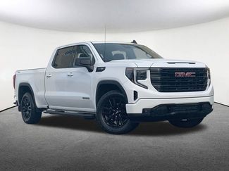Used 2022 GMC Sierra 1500 Elevation video 2