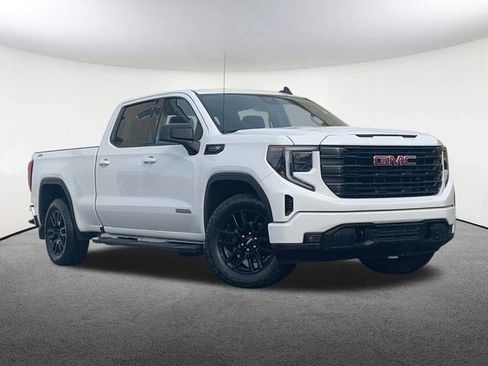 Used 2022 GMC Sierra 1500 Elevation image 2