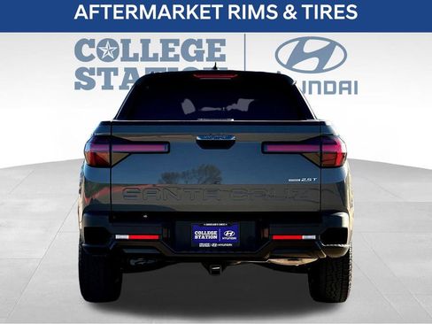 Used 2024 Hyundai Santa Cruz Night image 9
