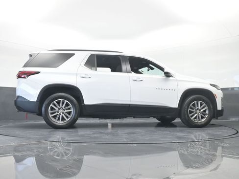 Used 2023 Chevrolet Traverse LT image 65