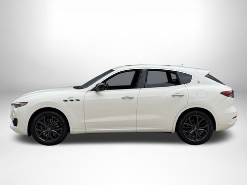 Used 2024 Maserati Levante GT Ultima AWD/4WD image 6