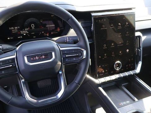 New 2026 GMC Acadia Elevation w/ Elevation Premium Package AWD/4WD image 32