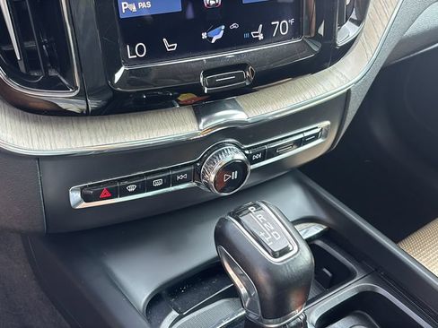 Used 2021 Volvo XC60 T5 Inscription AWD/4WD image 20
