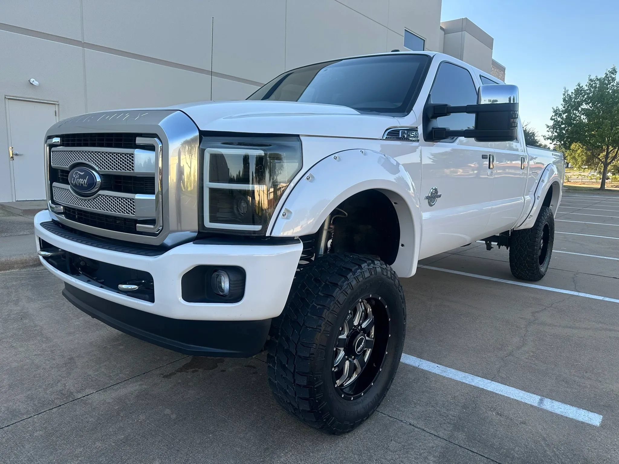 Used 2014 Ford F250 Platinum AWD/4WD image 2