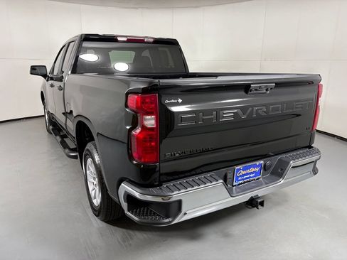 Used 2025 Chevrolet Silverado 1500 LT w/ LPO, Dark Essentials Package RWD image 6