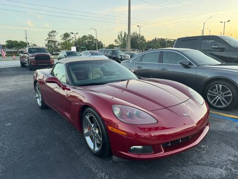 Used 2006 Chevrolet Corvette Convertible w/ Preferred Equipment Group image 3