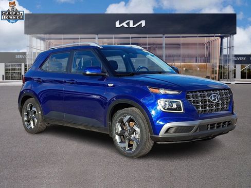 Used 2023 Hyundai Venue Limited image 1