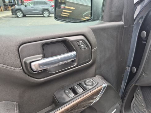Used 2021 Chevrolet Silverado 1500 LT Trail Boss w/ Convenience Package II AWD/4WD image 13