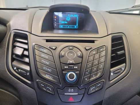 Used 2016 Ford Fiesta SE FWD image 25