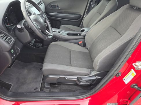 Used 2019 Honda HR-V Sport image 19