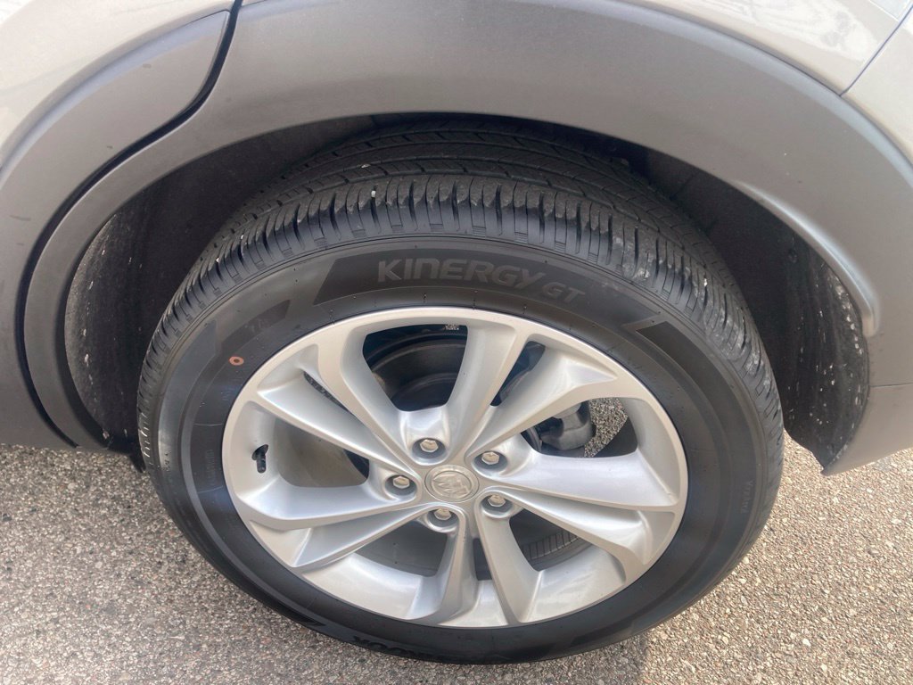 Certified 2023 Buick Encore GX Preferred w/ Cold Weather Comfort Package AWD/4WD image 9