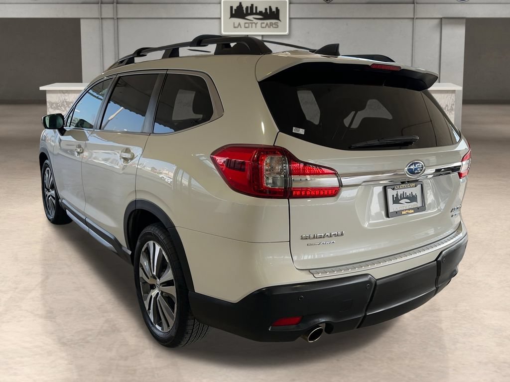 Used 2022 Subaru Ascent Limited w/ Technology Package AWD/4WD image 3