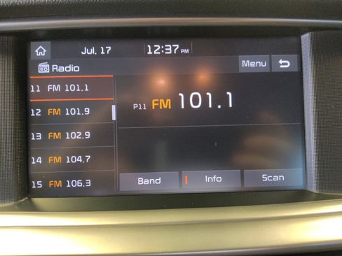 Used 2019 Kia Optima LX FWD image 25