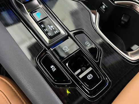 Certified 2025 Lexus RX 350 FWD w/ Technology Package image 26