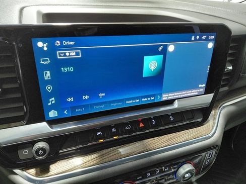 Certified 2024 Chevrolet Silverado 1500 LT Trail Boss w/ Convenience Package II image 39