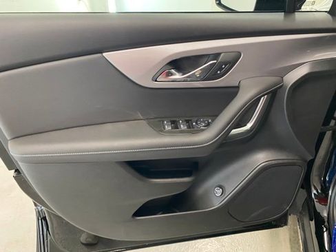 New 2025 Chevrolet Blazer LT w/ Convenience Package image 11