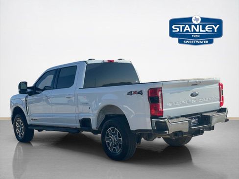 Used 2025 Ford F250 Lariat AWD/4WD image 5