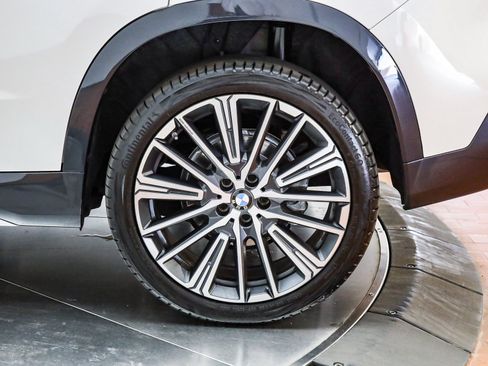 Certified 2023 BMW X1 xDrive28i w/ Convenience Package image 11