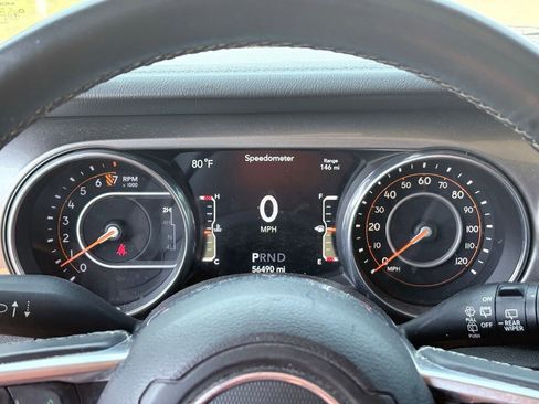 Used 2018 Jeep Wrangler Unlimited Sahara w/ Safety Group AWD/4WD image 8
